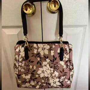 Nine West Shoulder Bag NWOT floral pink pattern